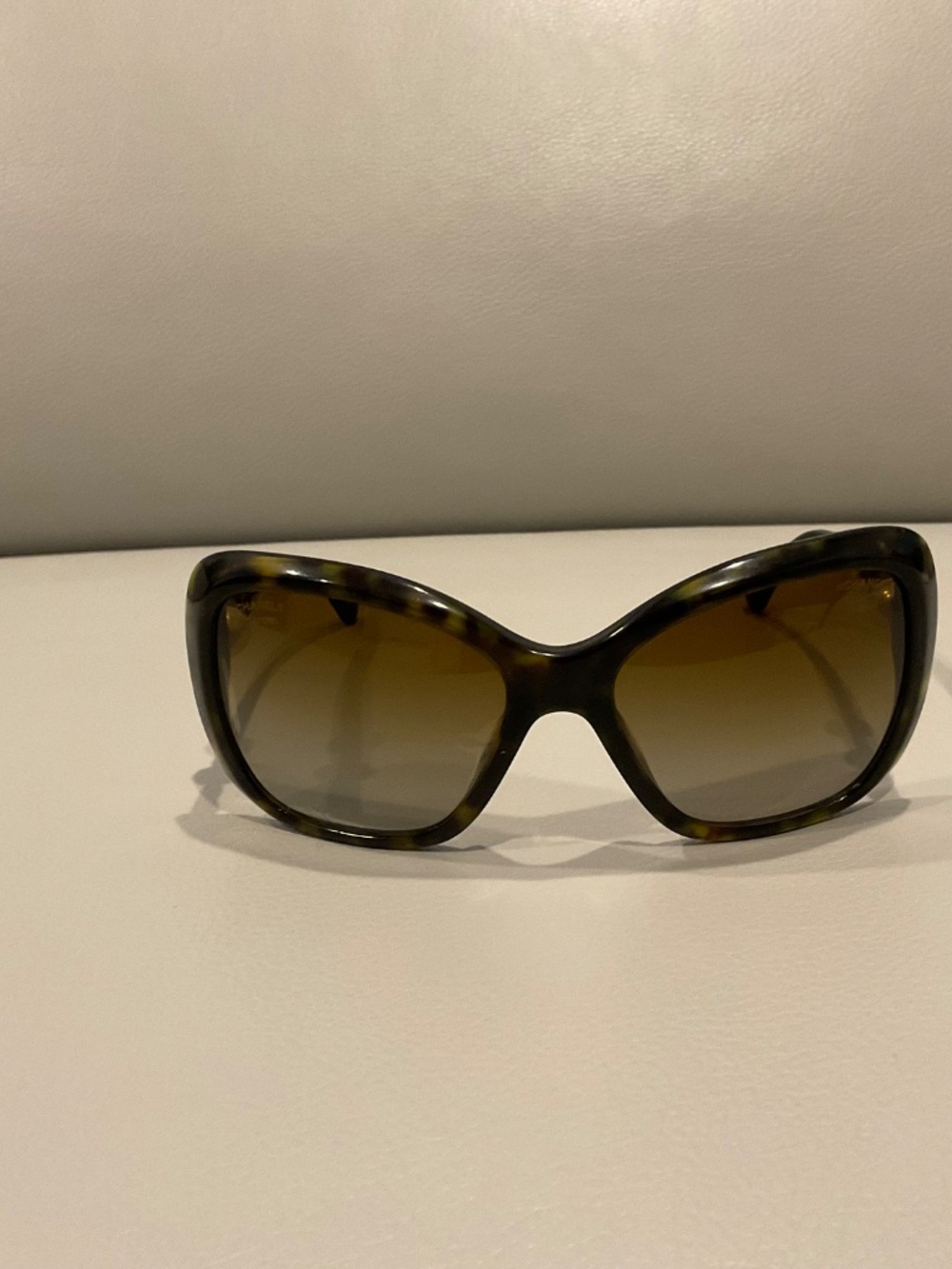 Chanel 5303-H Pearl CC Polarized Sunglasses Tortoise Brown Made in Italy - Picture 2 of 6